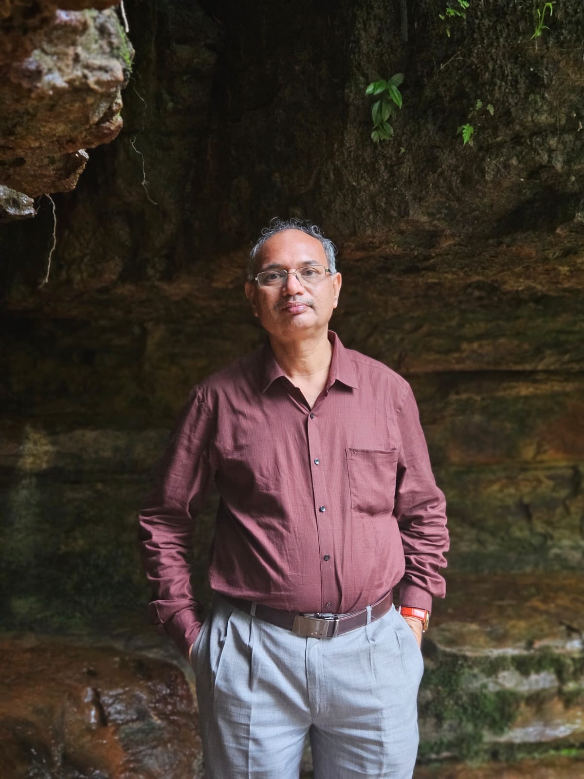 Groom's family member 4